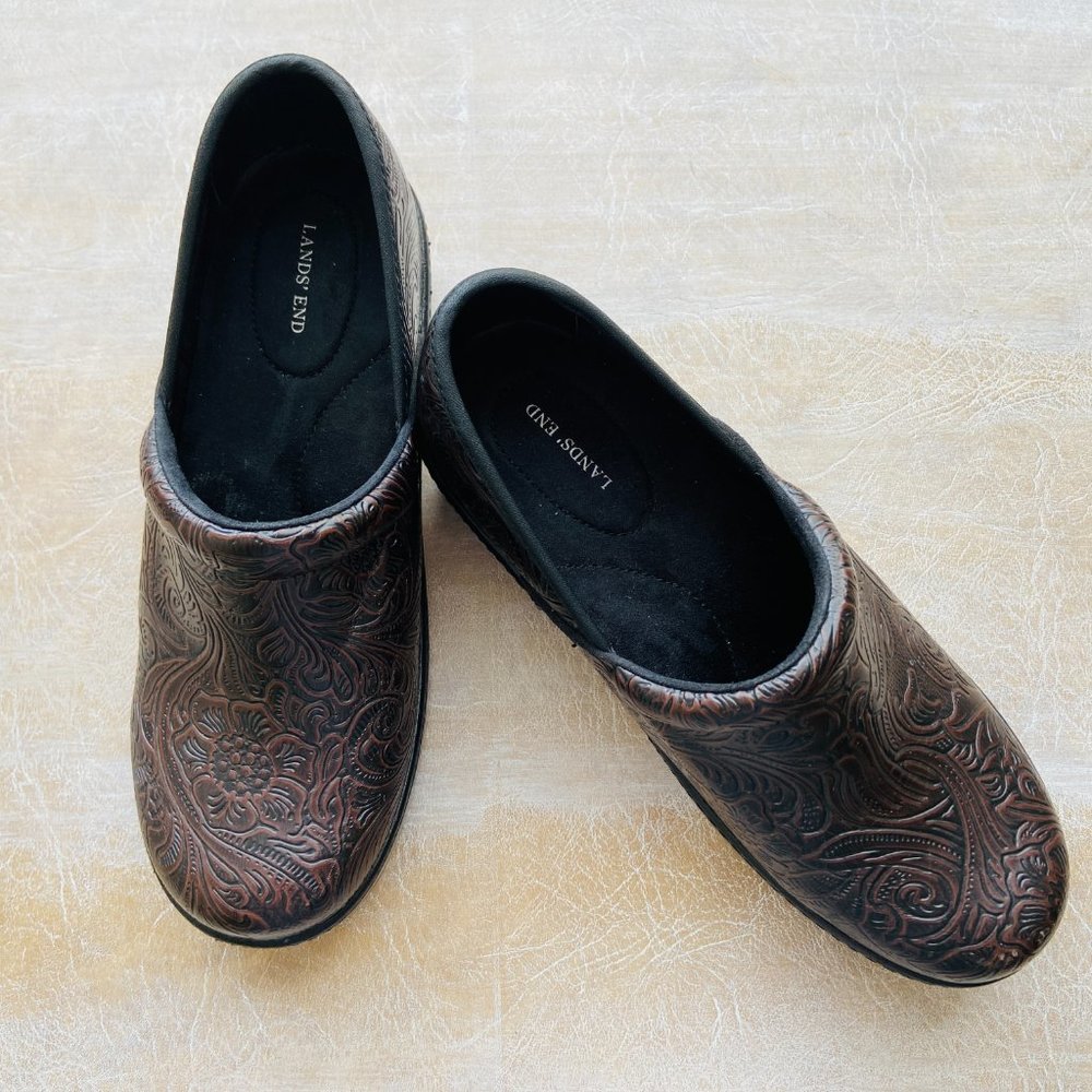 LANDS END BROWN  w BLACK TOOLED COMFORT CLOGS